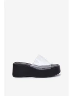 Dámské pantofle s průhledným páskem na klínu černé Meltiana