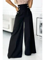 496-1 Elegantní široké kalhoty s vysokým sedem a zlatými knoflíky - ČERNÁ 496-1 Elegantní široké kalhoty s vysokým sedem a zlatými knoflíky - ČERNÁ