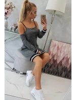 Šaty Tres Chic v grafitové barvě Šaty Tres Chic v grafitové barvě