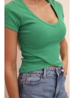 Dámská pruhovaná blůza s výstřihem do V a krátkým rukávem zelená