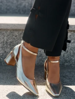 Kožené Lodičky Na Podpatku Maciejka K6816-25 Zlaté