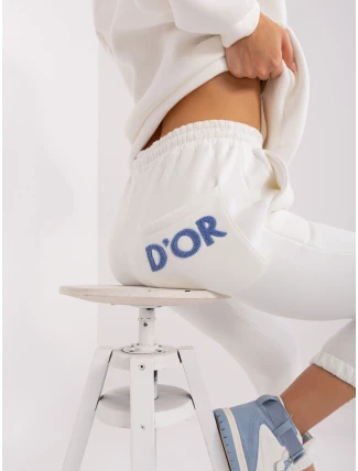 EM KMPL 802 set.97P ecru