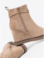 Luxusní hnědé  kotníčkové boty dámské na klínku