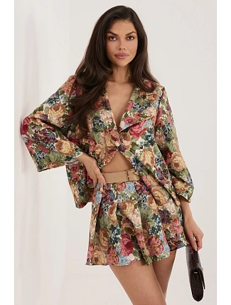 Kraťasy s sukňovou dolní částí model 226222 Italy Moda