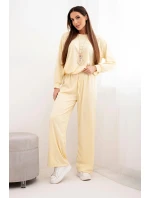 Dámský komplet viskózová mikina s přívěskem a široké kalhoty žlutý