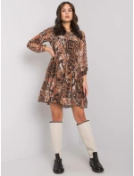 Šaty WN SK 2311 2.76 světle hnědá Šaty WN SK 2311 2.76 světle hnědá