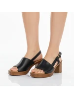 Dámské černé sandály na jehlovém podpatku Potocki 54324