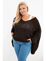 Dámský svetr dírkovaný oversize s výstřihem do V a delším zadním hnědý