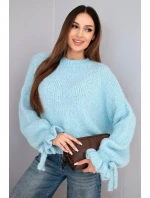Dámský svetr s přídavkem moheru s hrubým vzorem a ozdobnými rukávy modrý