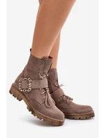 Zazoo 2951 Velurové Boty S Dekorativní Sponou Tmavě Béžové Zazoo 2951 Velurové Boty S Dekorativní Sponou Tmavě Béžové