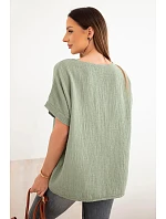 Dámská bavlněná mušelínová halenka oversize s výstřihem do V a krajkou khaki