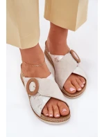 Dámské Sandály Na Klínu S Dekorativní Sponou Světle Béžové Inblu RV000012