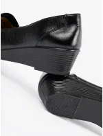 Klasické dámské  polobotky černé na klínku