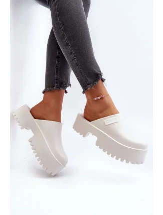 Dámské pantofle na platformě Big Star - bílá