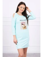 Šaty s potiskem košíku v mátové barvě Šaty s potiskem košíku v mátové barvě