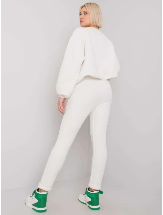 Souprava RV KMPL 7448.28 ecru Souprava RV KMPL 7448.28 ecru