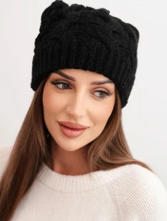 Dámská zimní čepice z vlny s hrubým copánkovým vzorem K458 černá