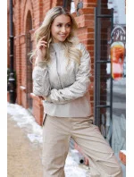 Krátká béžová dámská bunda typu bomber (AG3-2206) Krátká béžová dámská bunda typu bomber (AG3-2206)
