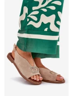 Dámské Sandály S Dekorací Na Plochém Podpatku Eko Semišové Béžové Ralisses