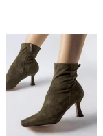 Boty na podpatku model 205090 Solea Boty na podpatku model 205090 Solea