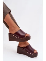 Dámské nazouváky na platformě a na podpatku s zlatými přezkami Bordó Farinelle