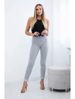 Bavlněné kalhoty se zirkony na zadních kapsách šedý Bavlněné kalhoty se zirkony na zadních kapsách šedý