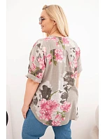 Dámská bavlněná halenka ve velikosti Plus s výstřihem do V v květinovém vzoru fango Dámská bavlněná halenka ve velikosti Plus s výstřihem do V v květinovém vzoru fango