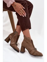 Dámské kotníkové boty z přírodního semiše na podpatek Artiker 57C0221 béžové Dámské kotníkové boty z přírodního semiše na podpatek Artiker 57C0221 béžové