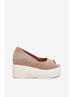 Dámské sandály na klínu a platformě béžové Felyra