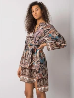 Šaty DHJ SK 5766 1.32X černá a béžová Šaty DHJ SK 5766 1.32X černá a béžová