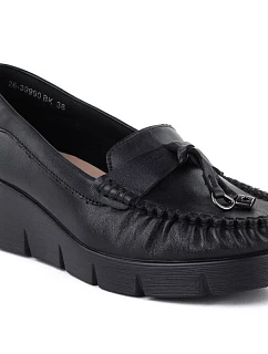 Černé mokasíny Vinceza 39990 kožené polobotky na podpatku