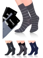 Hladké pánské ponožky s jemným vzorem 056