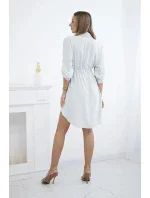 Šaty se zapínáním na knoflíky a zavazováním v pase světle šedá Šaty se zapínáním na knoflíky a zavazováním v pase světle šedá