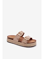 Dámské nazouváky na platformě s pletením zlaté přezky a cvočky béžové