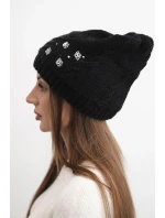Dámská zimní čepice z vlny s ozdobnými aplikacemi K468 černá