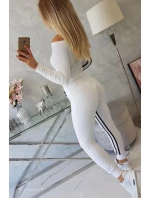 Sada s dvojitými pruhy bílé barvy Sada s dvojitými pruhy bílé barvy