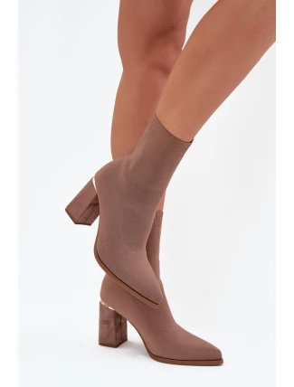 Boty na podpatku model 217512 Step in style Boty na podpatku model 217512 Step in style