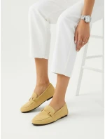 Dámské semišové mokasíny s kovovou přezkou žluté FashionStreet ZY1360