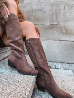 Dámské kotníkové kovbojky na podpatku Esmira z eko‑zamszu – hnědé