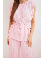 Dámský viskózový plisovaný komplet s vázanou halenkou a širokými kalhotami cukrově růžová