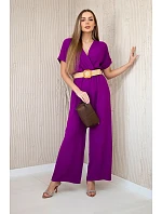 Kombinéza s ozdobným páskem v pase tmavě fialová Kombinéza s ozdobným páskem v pase tmavě fialová