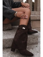 Zateplené dámské kozačky na podpatku s ozdobným páskem čokoládové Luvielle Zateplené dámské kozačky na podpatku s ozdobným páskem čokoládové Luvielle