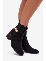 Zateplené dámské boty se zlatou ozdobou na podpatku černé Sarona Zateplené dámské boty se zlatou ozdobou na podpatku černé Sarona