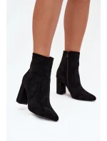 Zateplené dámské boty na podpatku z eko semiše černé Pralina