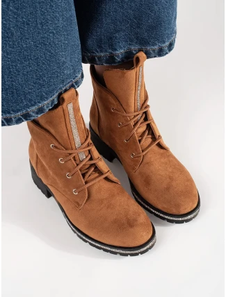 Designové dámské kotníčkové boty bez podpatku Designové dámské kotníčkové boty bez podpatku