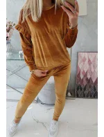 Velurová souprava s volánky velbloud Velurová souprava s volánky velbloud