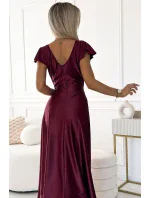411-10 CRYSTAL saténové dlouhé šaty s výstřihem - bordó