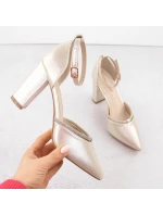 Dámské vestavěné ažurové sandály béžové Sabatina