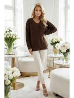 661-2 Teplý svetr oversize s fleecovou vazbou a výstřihem do V - čokoládový