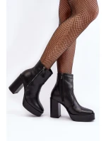 Dámské kůže na sloupu a platformě Laura Messi 2690 černé boty